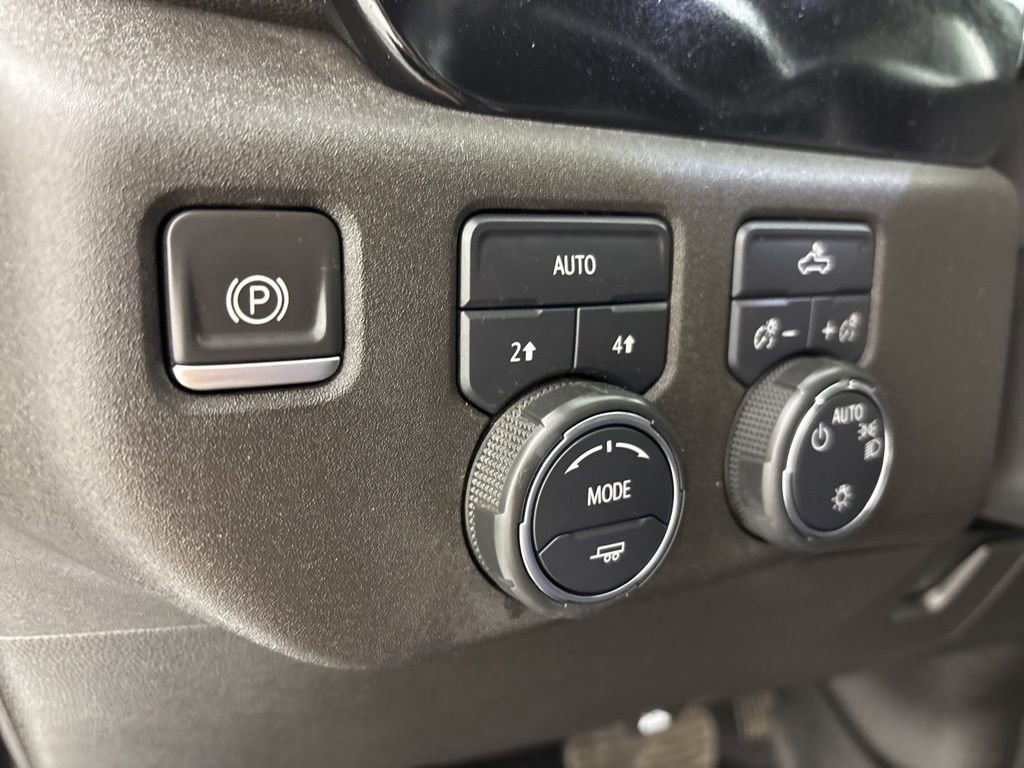 Used 2022 Chevrolet Silverado 1500 LT w/ LPO, Chrome Package image 38