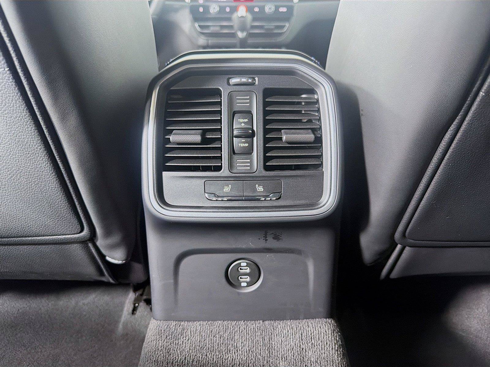 Certified 2026 Porsche Macan Turbo AWD/4WD image 22