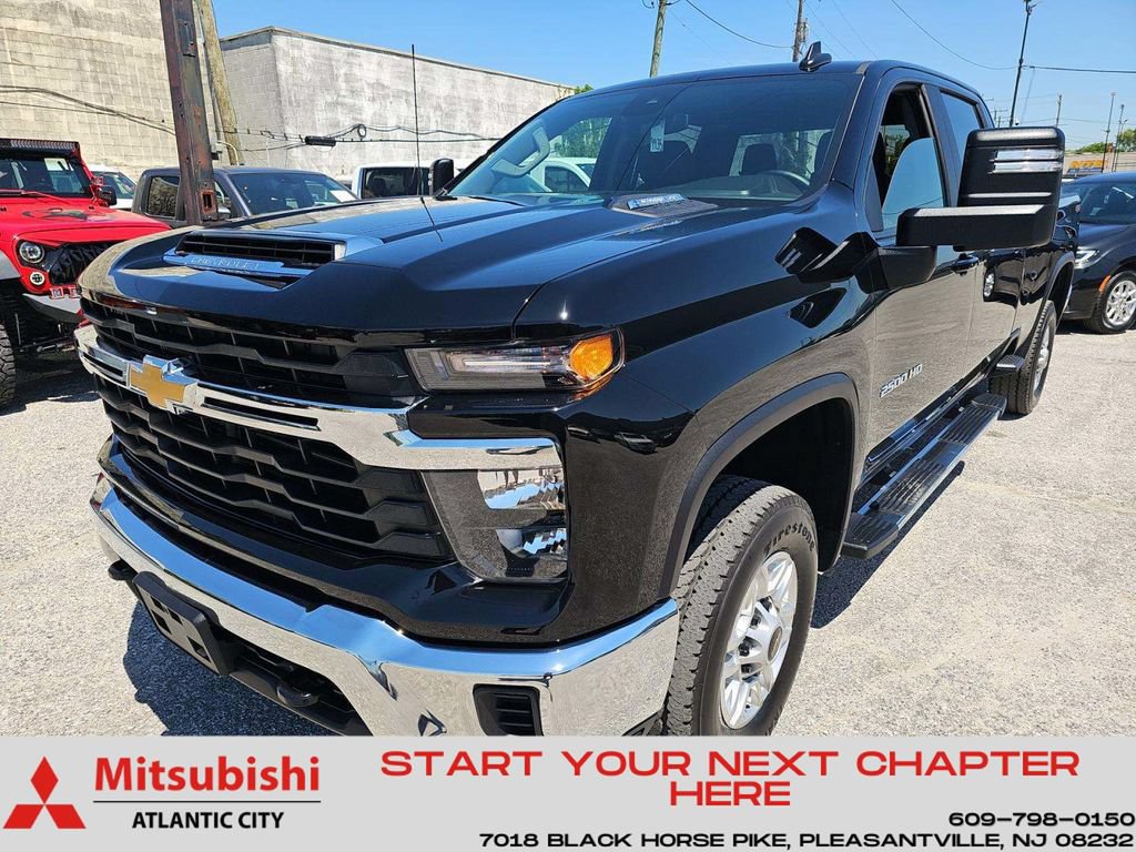 Used 2026 Chevrolet Silverado 2500 LT AWD/4WD image 1