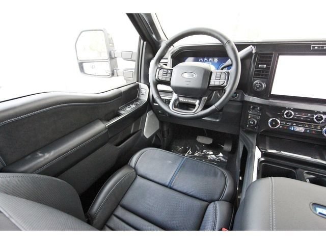 New 2026 Ford F250 Platinum w/ FX4 Off-Road Package AWD/4WD image 7
