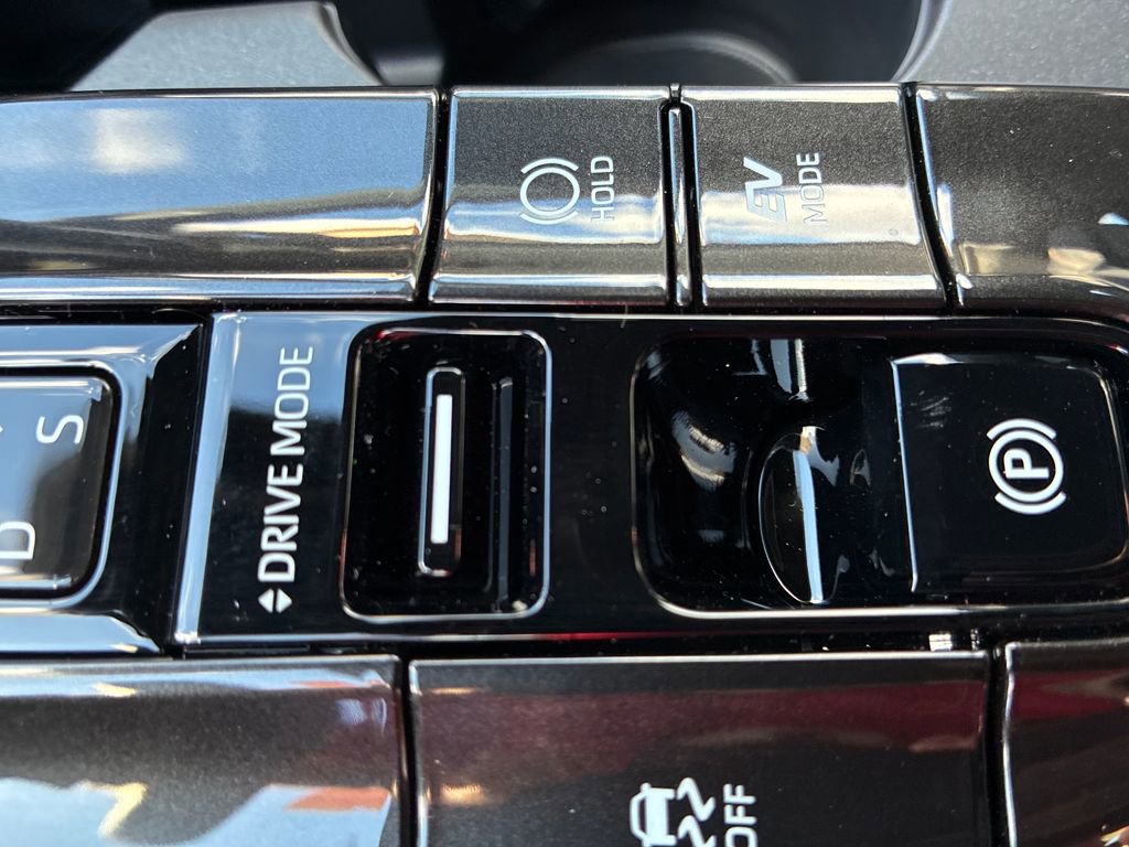 New 2025 Toyota Crown Signia image 39