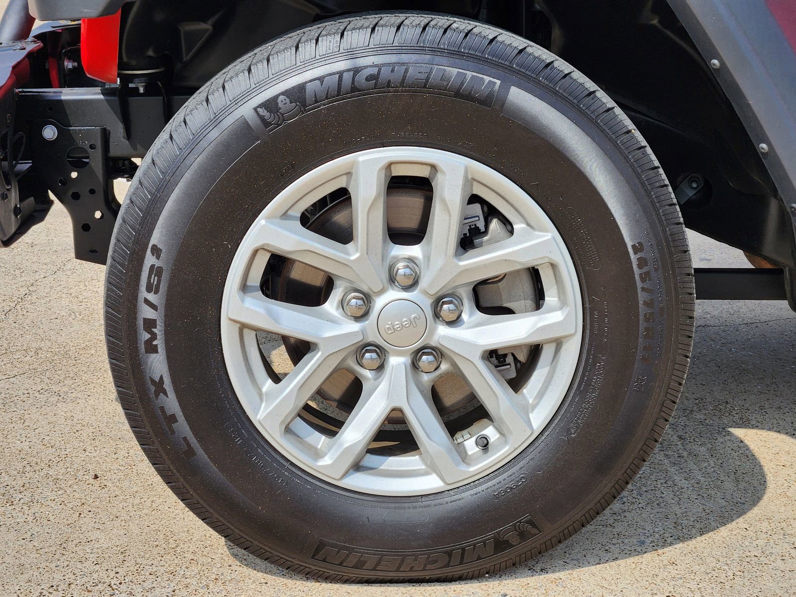 Used 2023 Jeep Wrangler Sport AWD/4WD image 19