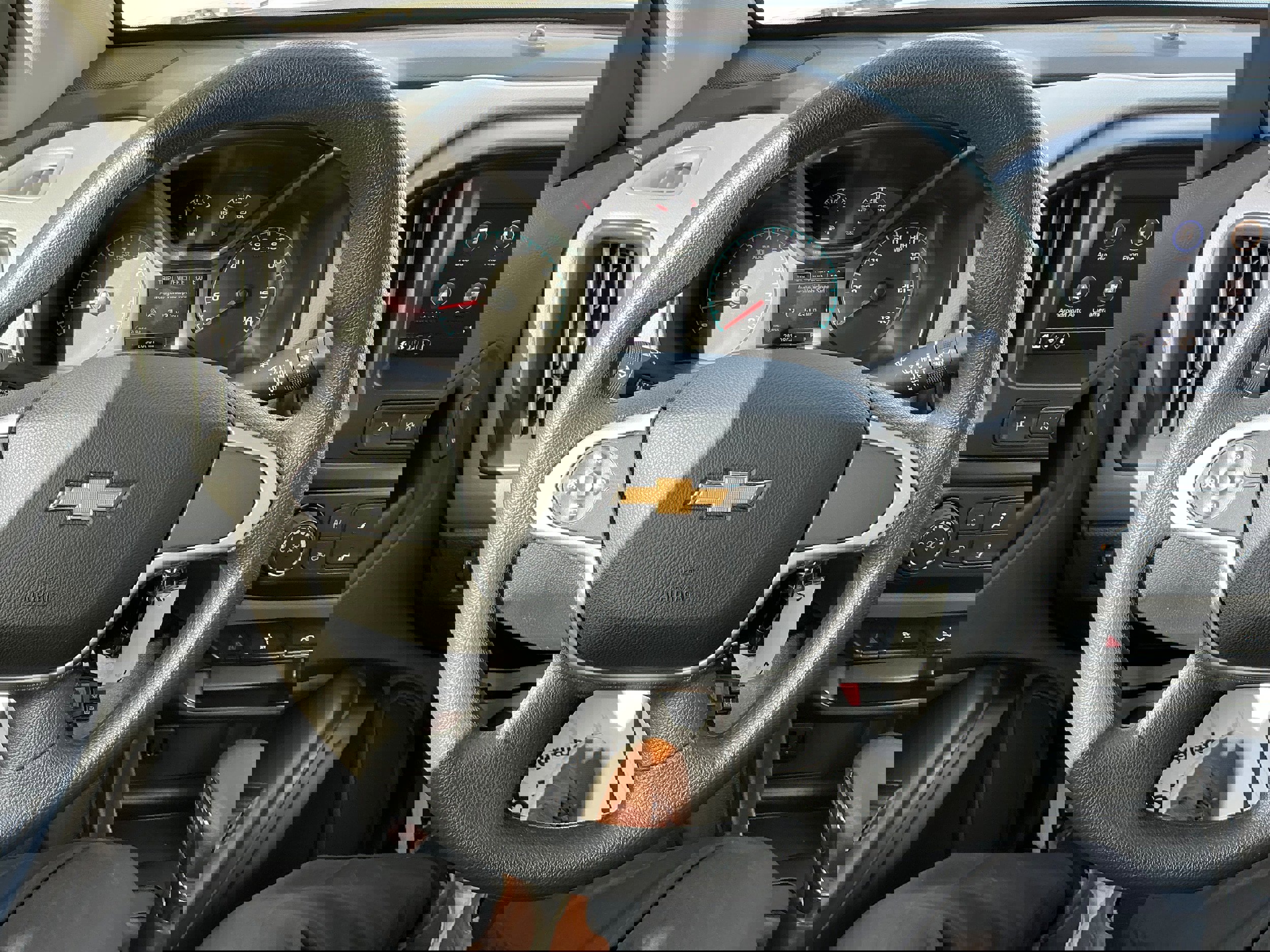 Certified 2022 Chevrolet Colorado W/T w/ WT Convenience Package image 4