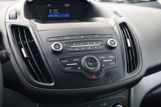 Used 2019 Ford Escape S image 23