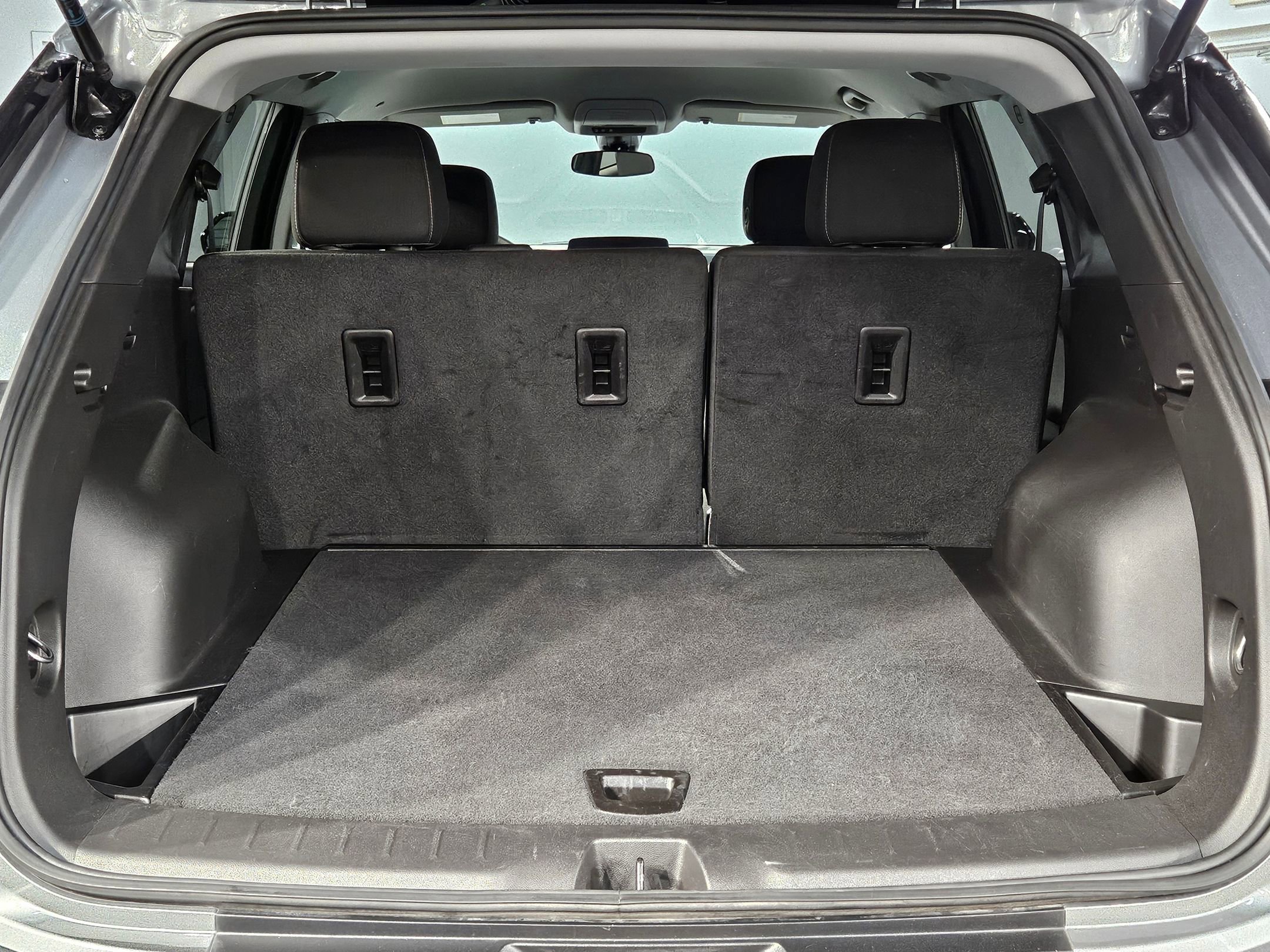 Used 2025 Chevrolet Blazer LT image 18