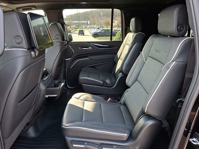 Used 2024 Cadillac Escalade ESV Sport w/ LPO, ONYX Package image 10