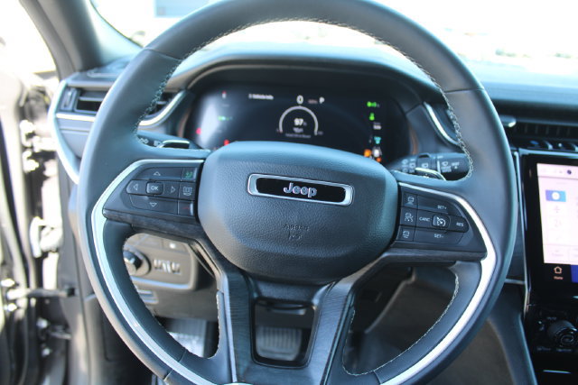 Used 2024 Jeep Grand Cherokee Limited 4xe AWD/4WD image 17