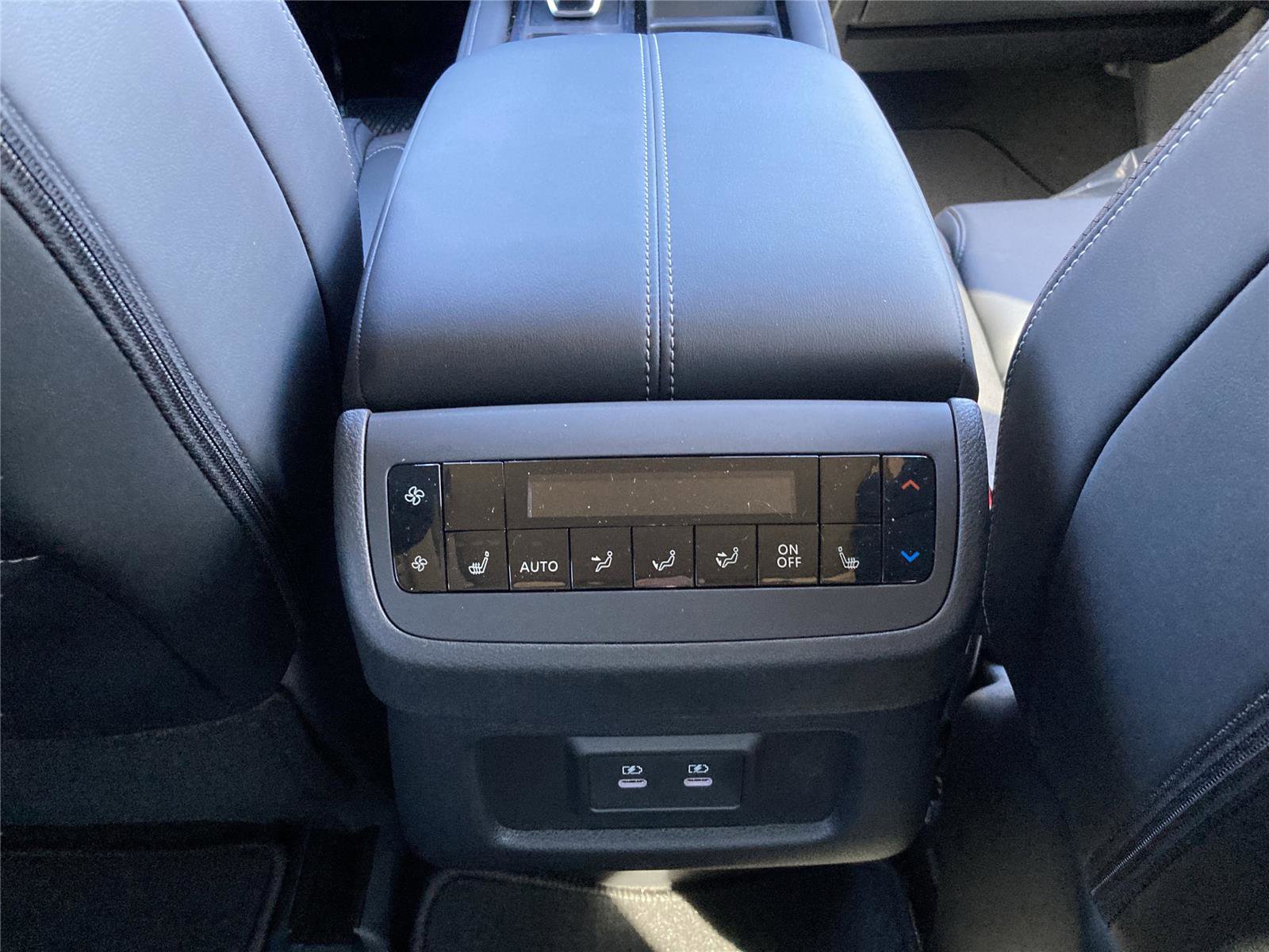 New 2026 Nissan Pathfinder SL w/ SL Premium Package image 26