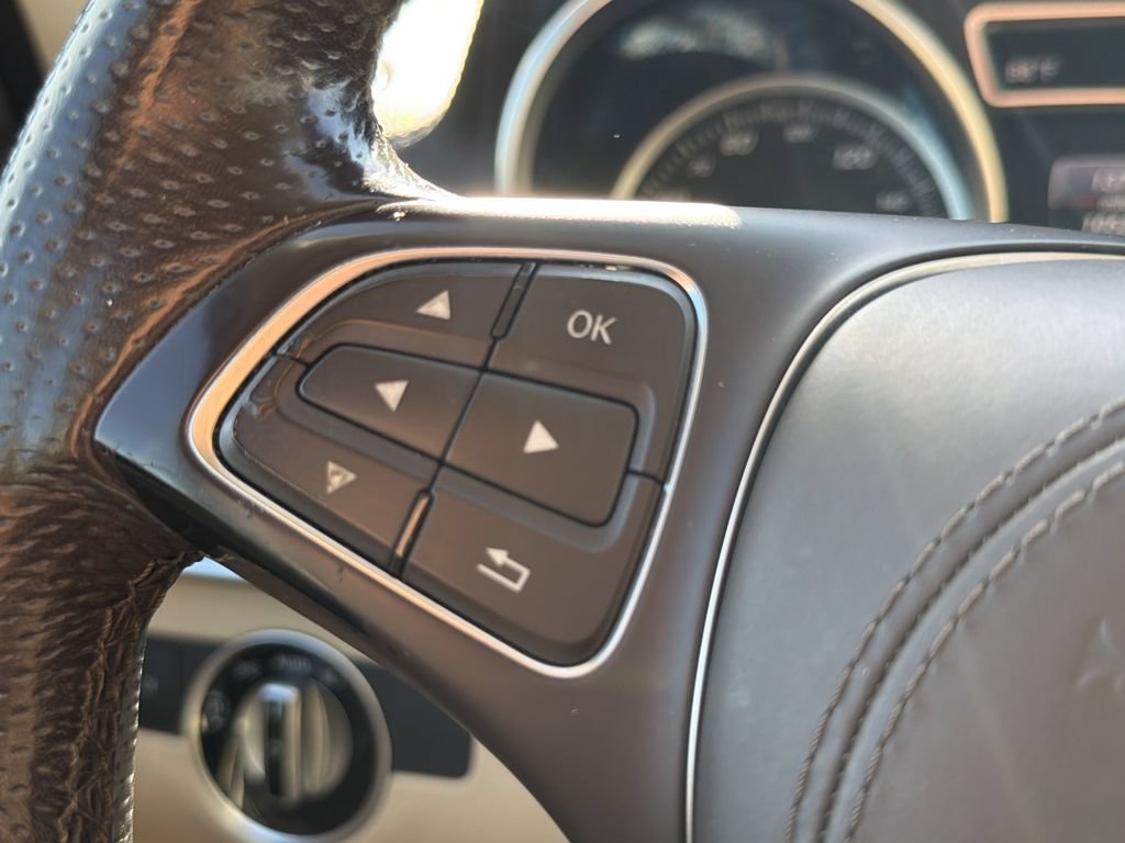 Used 2018 Mercedes-Benz GLS 450 4MATIC w/ Premium Package image 28