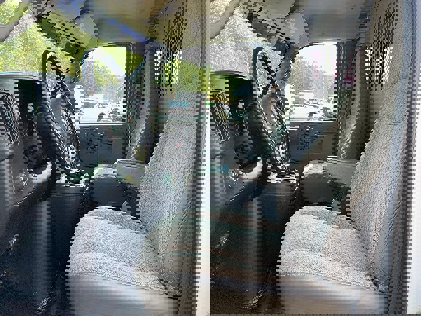 Used 2021 Chevrolet Express 2500 w/ Driver Convenience Package image 11