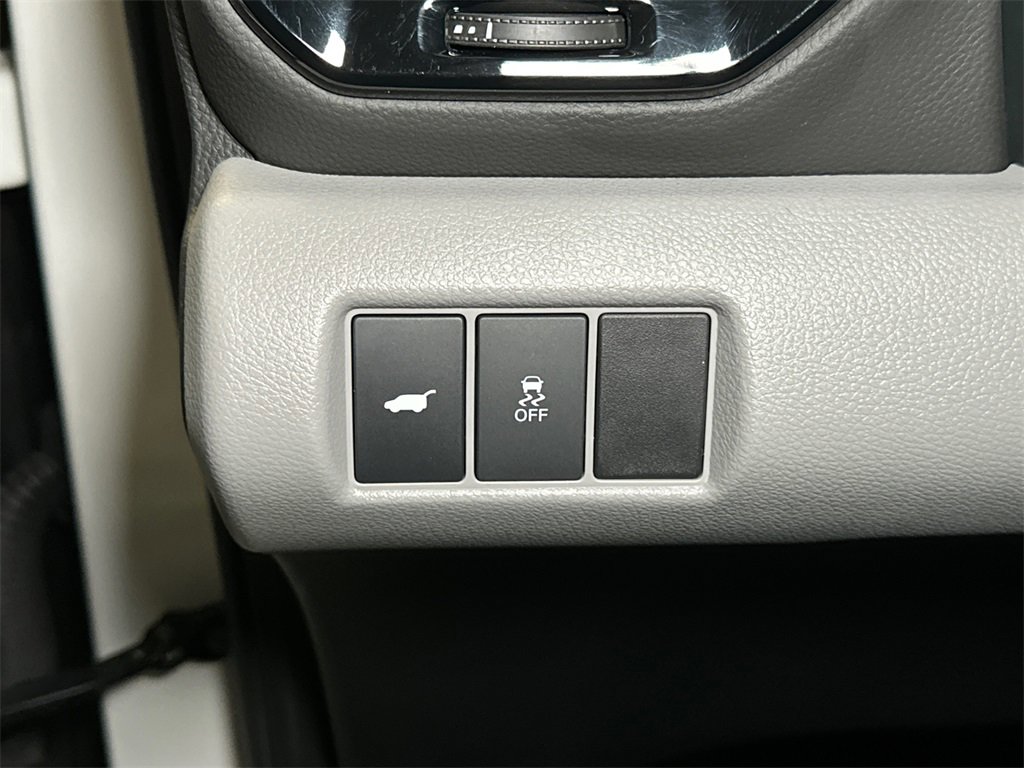 Used 2023 Honda Pilot Touring image 25