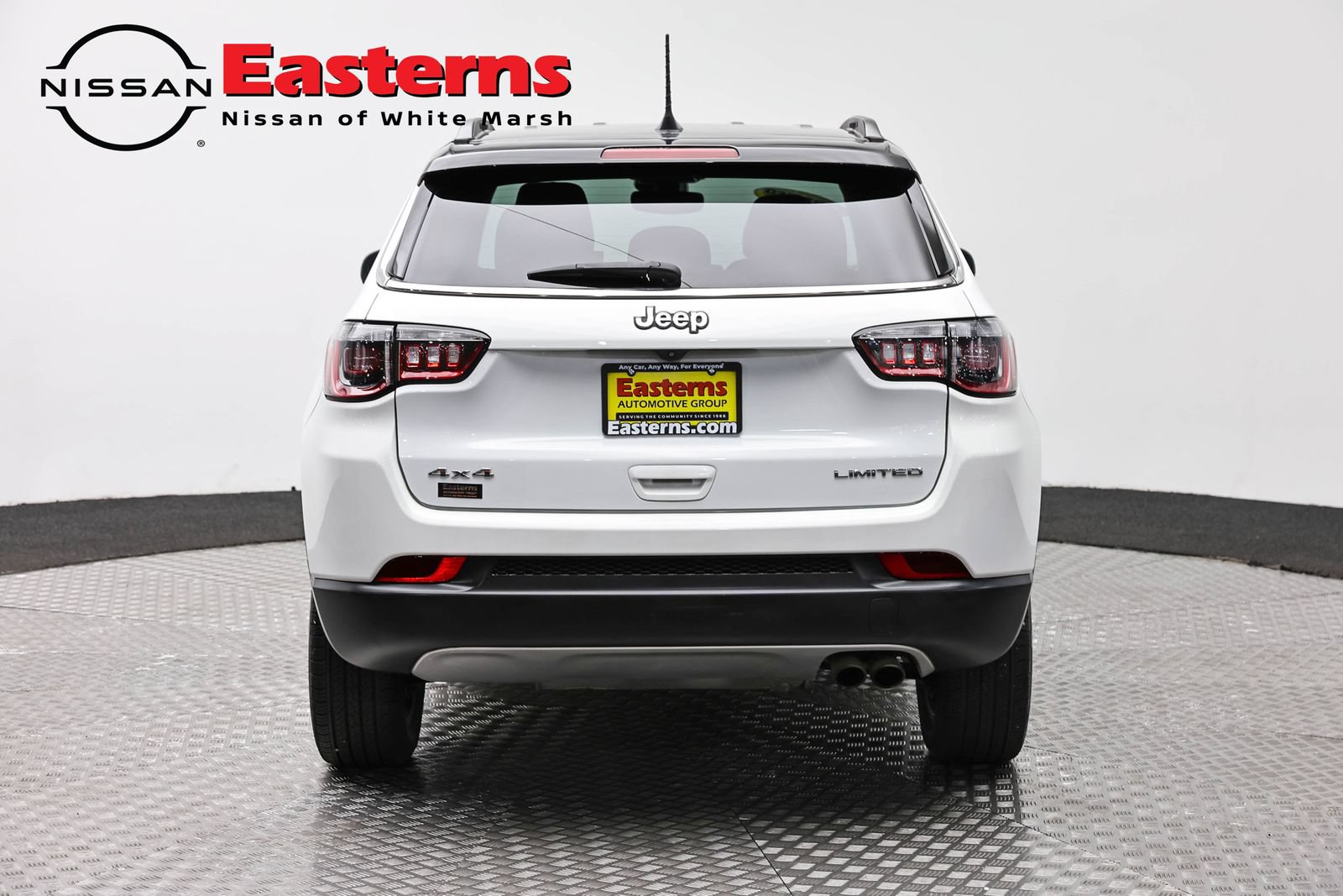 Used 2022 Jeep Compass Limited AWD/4WD image 6