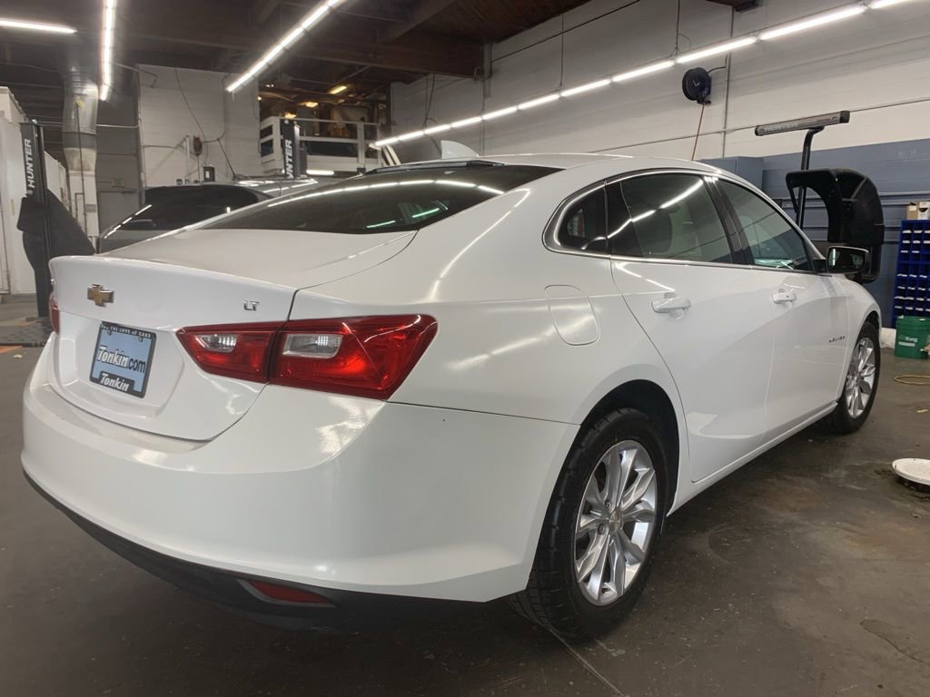 Used 2023 Chevrolet Malibu LT image 3