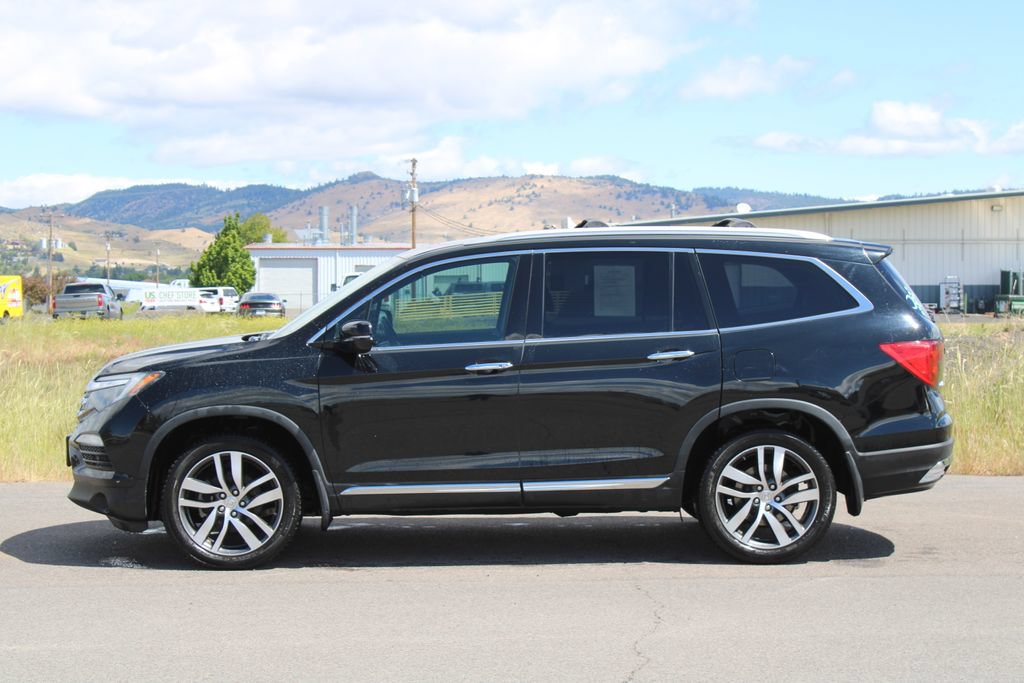 Used 2017 Honda Pilot Touring image 3