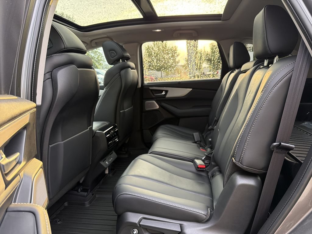 Used 2026 Acura MDX w/ Technology Package FWD image 13