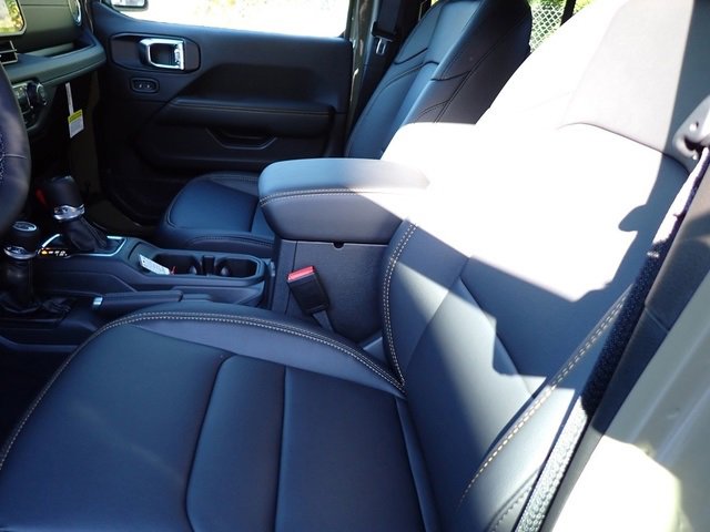 New 2025 Jeep Gladiator Sport image 10