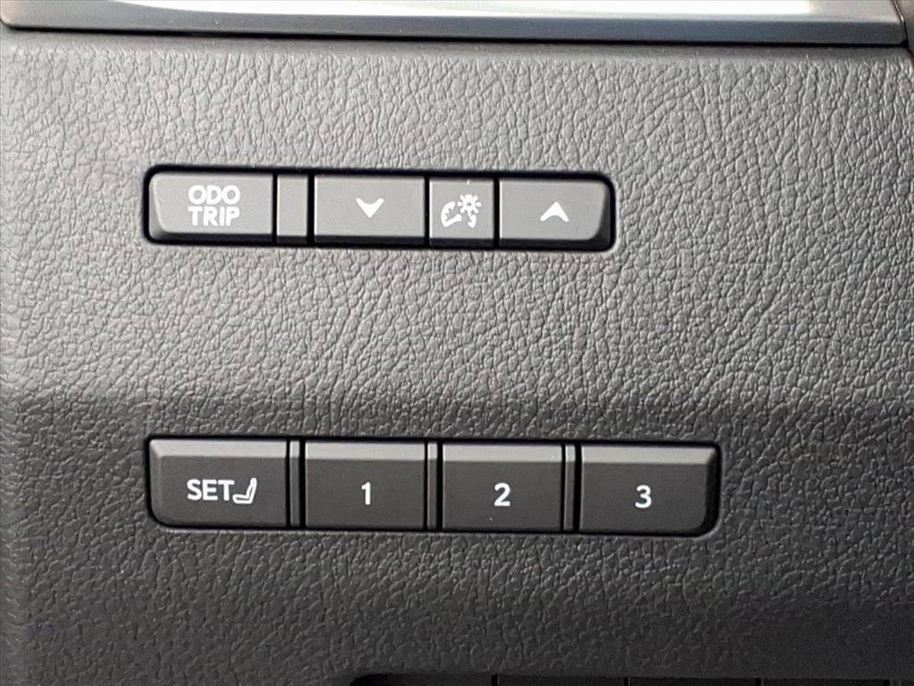 Used 2025 Lexus GX 550 image 16