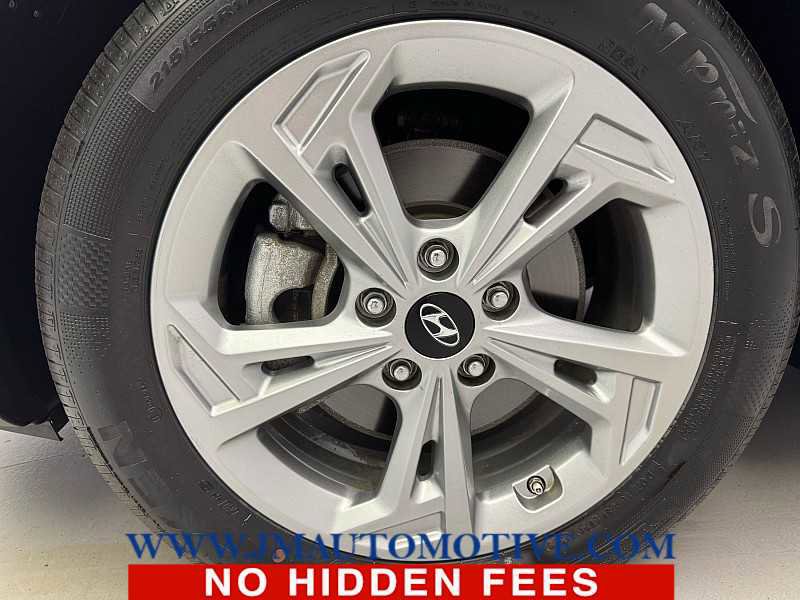 Used 2023 Hyundai Kona SEL image 9