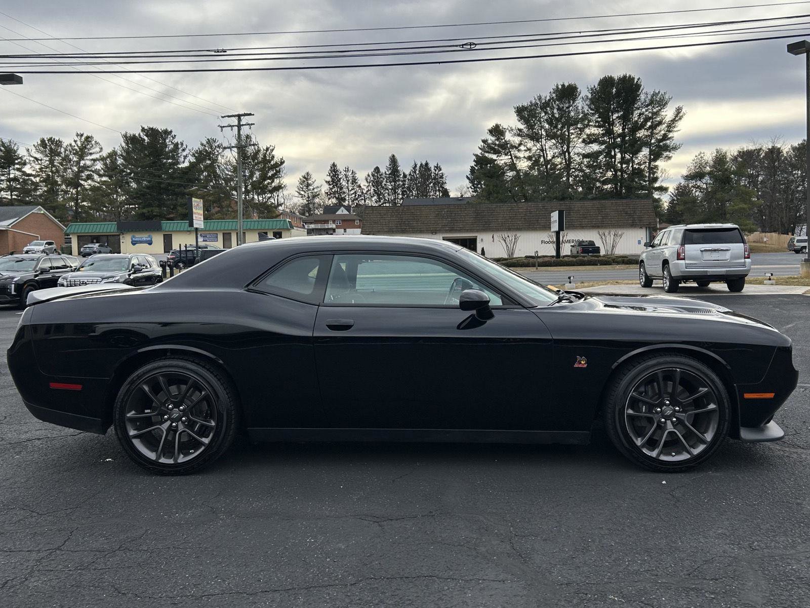Used 2021 Dodge Challenger R/T Scat Pack image 11