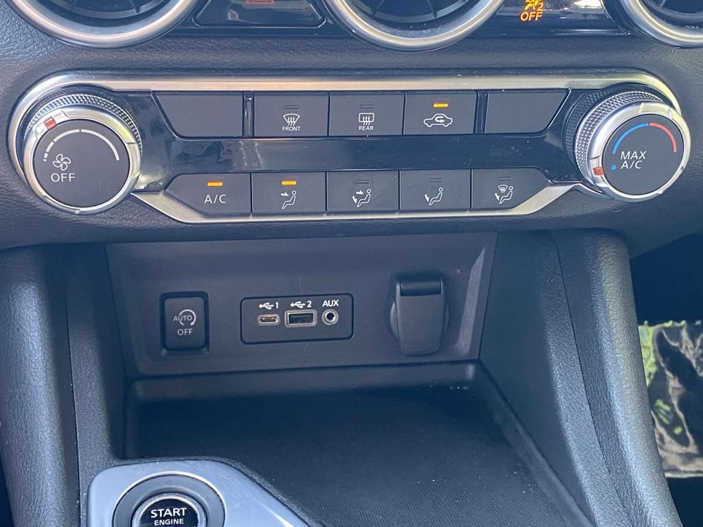 Used 2024 Nissan Sentra SV FWD image 27