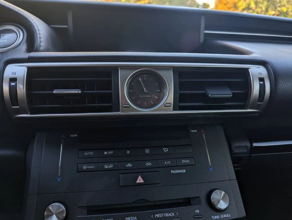 Used 2015 Lexus IS 350 AWD w/ Navigation System Package image 20