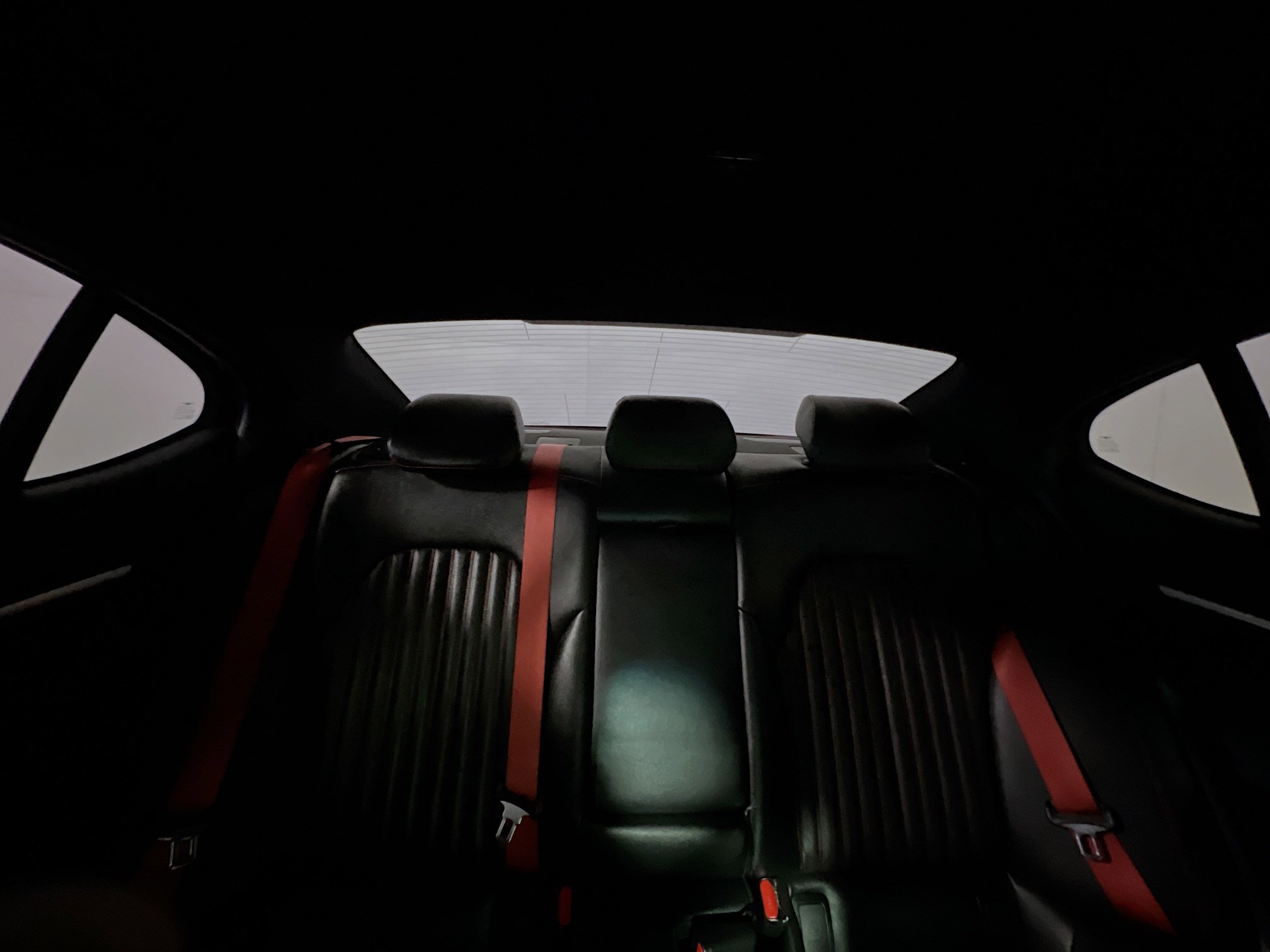 Used 2022 Genesis G70 3.3T w/ Sport Advanced Package image 33