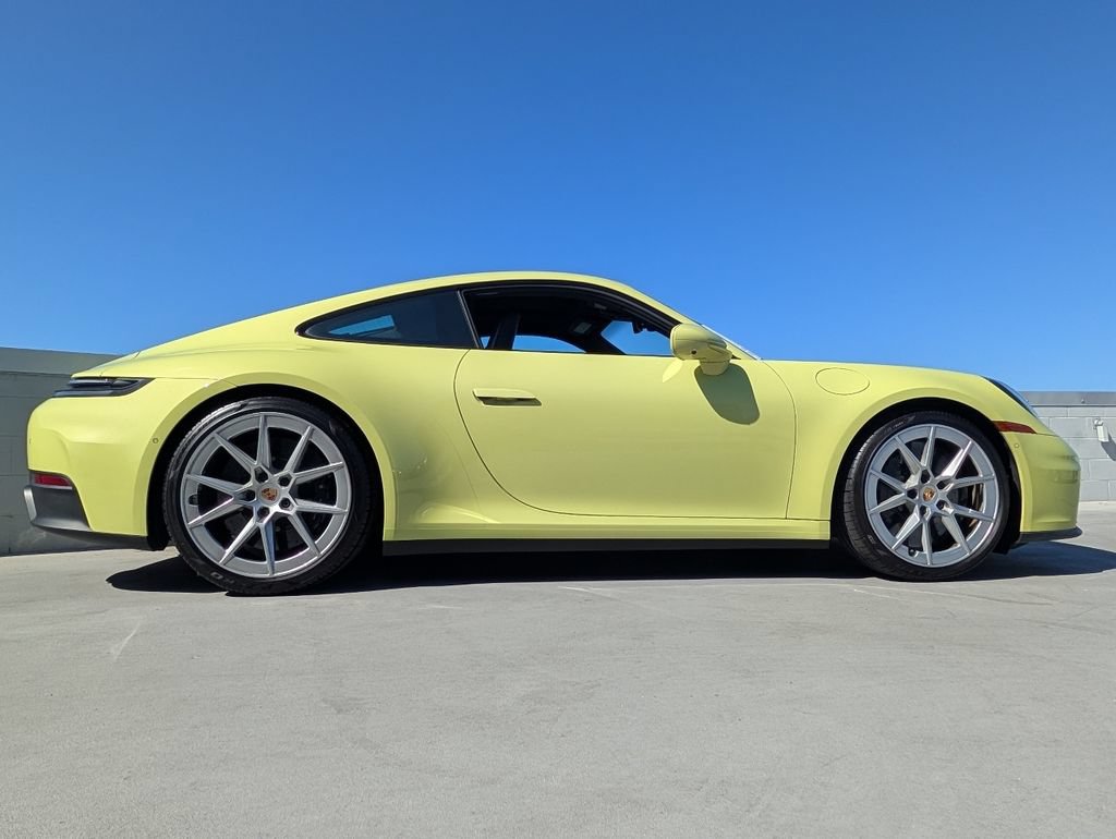 Used 2025 Porsche 911 Carrera S RWD image 24