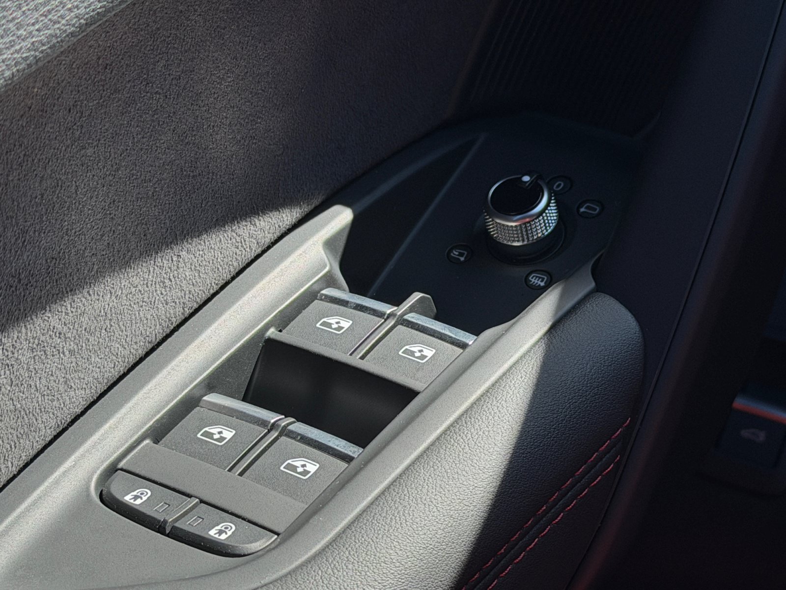 New 2025 Audi SQ5 Premium Plus AWD/4WD image 13