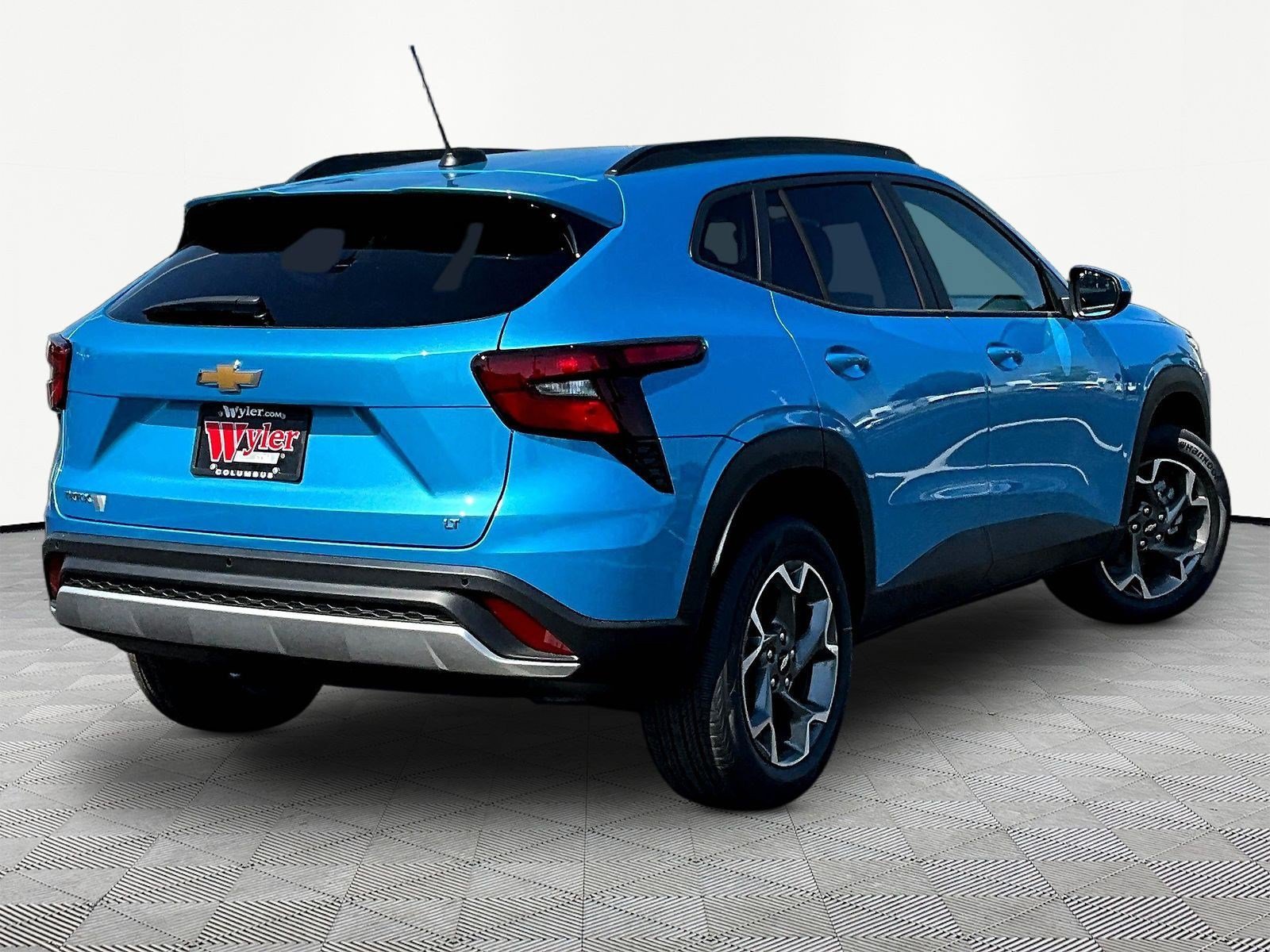 New 2026 Chevrolet Trax LT w/ Driver Confidence Package FWD image 7