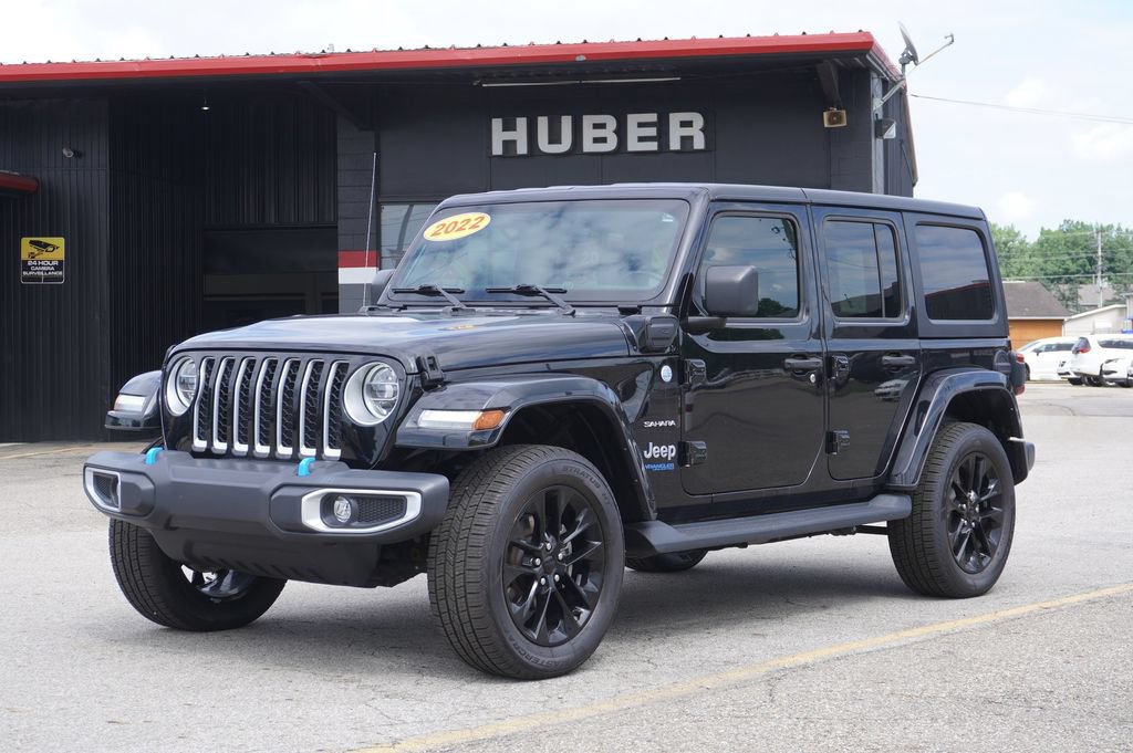 Used 2022 Jeep Wrangler Unlimited Sahara w/ Cold Weather Group AWD/4WD image 1
