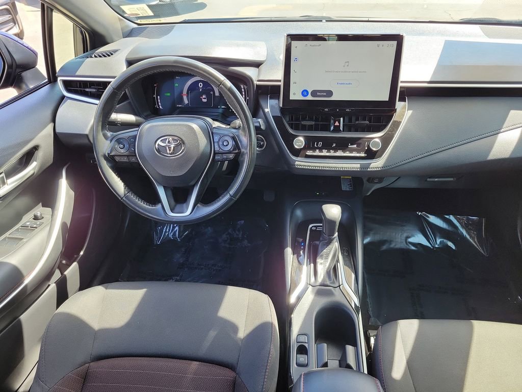 Used 2025 Toyota Corolla SE w/ SE Premium Package FWD image 15