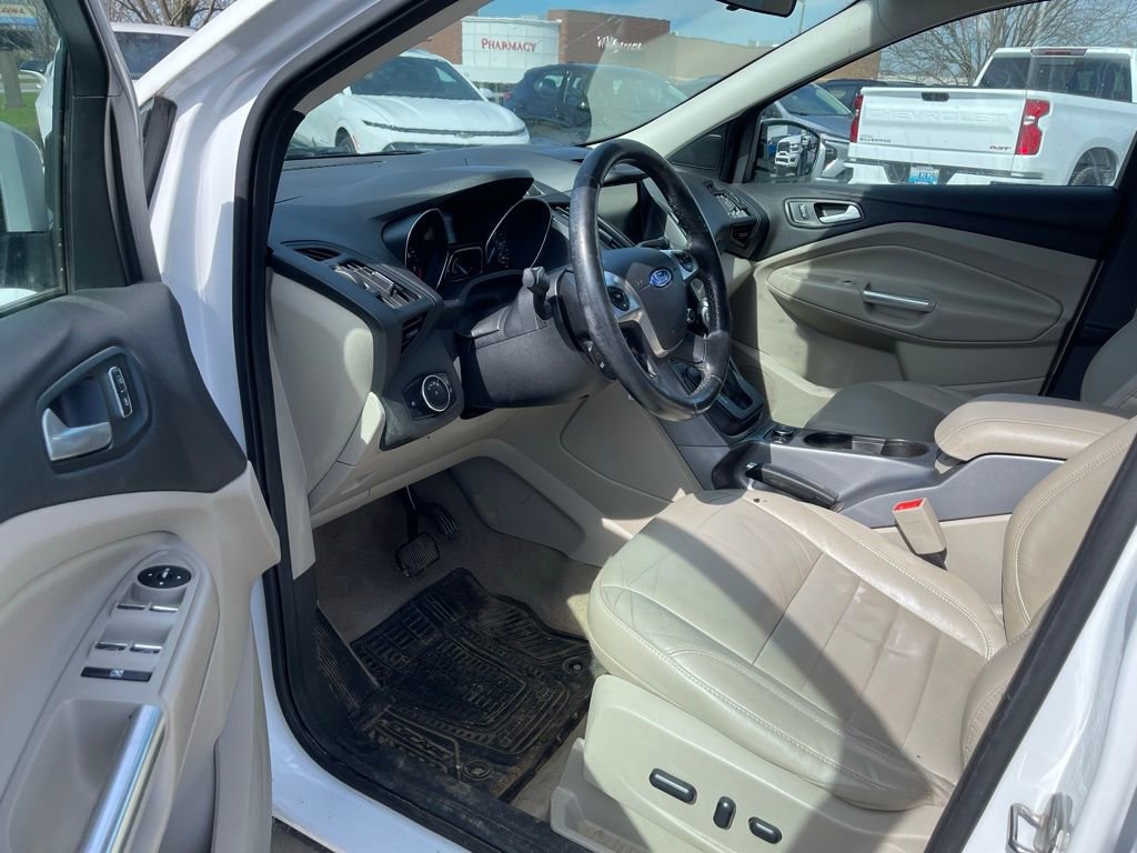 Used 2015 Ford Escape SE w/ Equipment Group 201A image 5