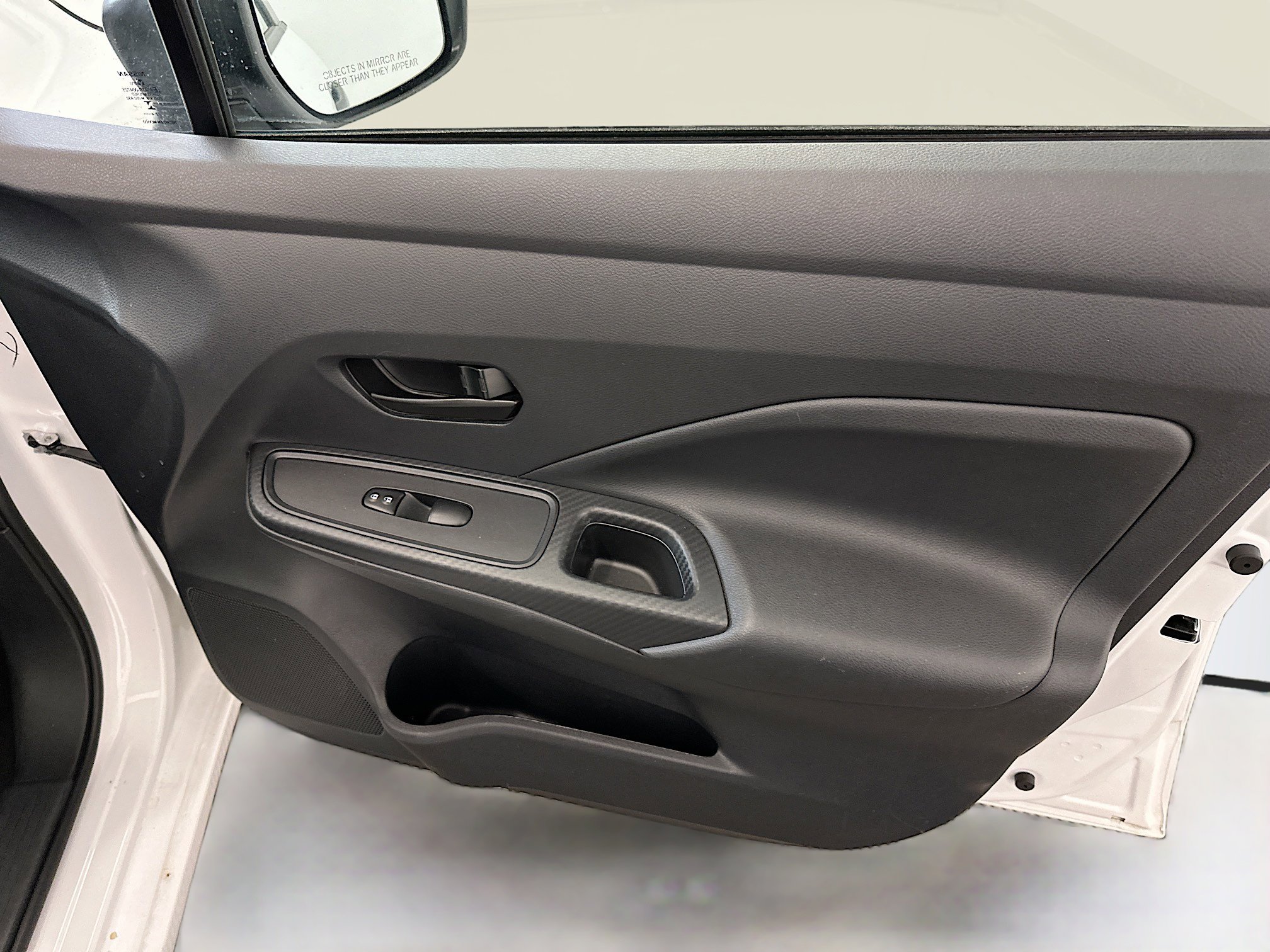 Used 2024 Nissan Versa S w/ S Plus Package image 32