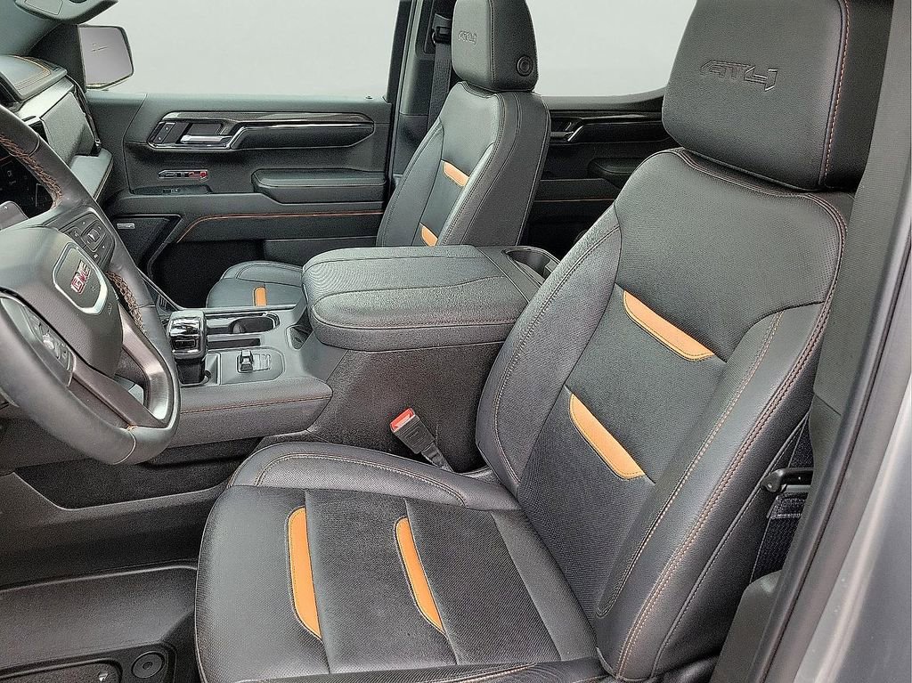 Used 2024 GMC Sierra 1500 AT4 w/ Technology Package AWD/4WD image 13