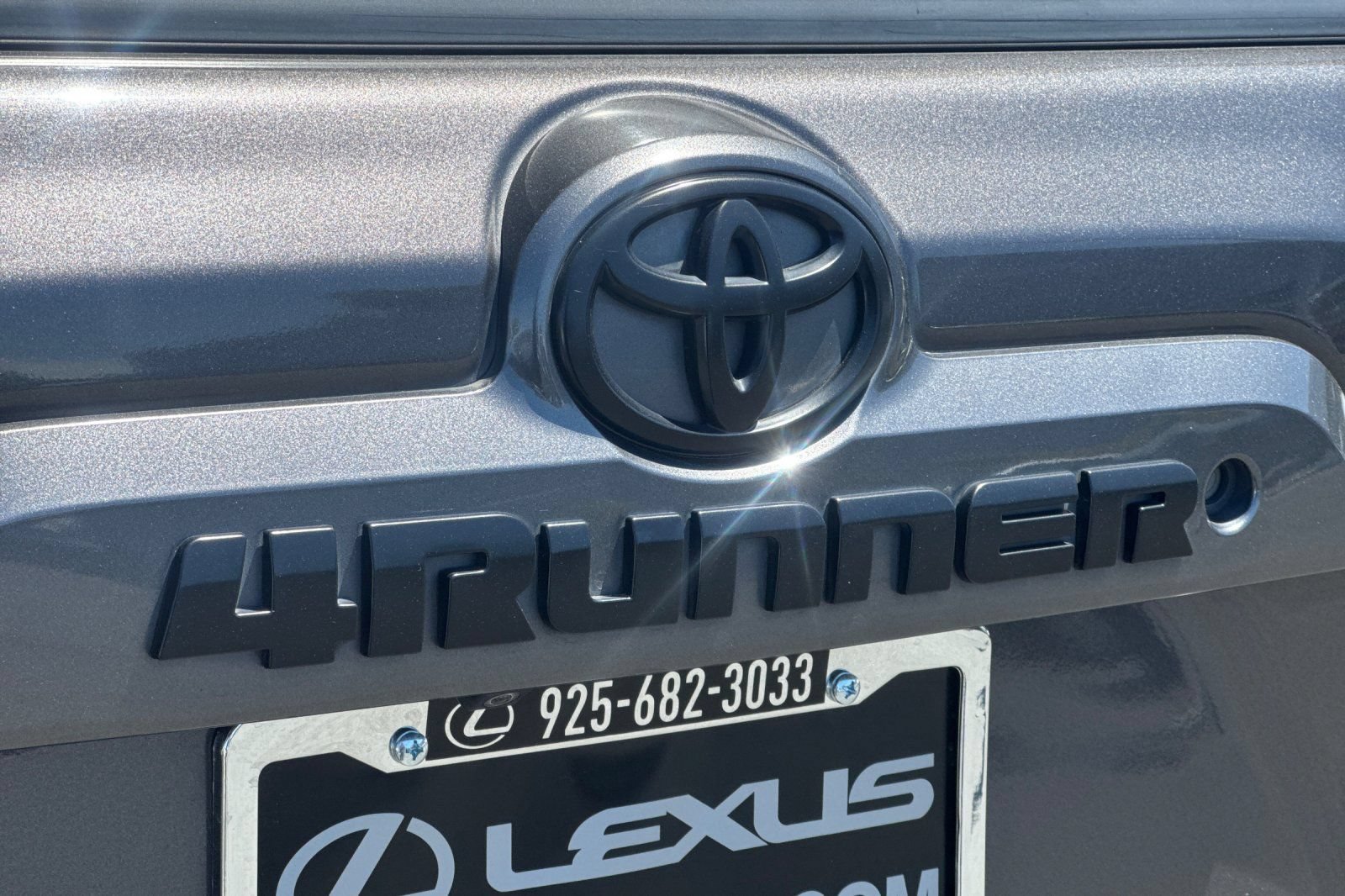 Used 2018 Toyota 4Runner SR5 Premium AWD/4WD image 22