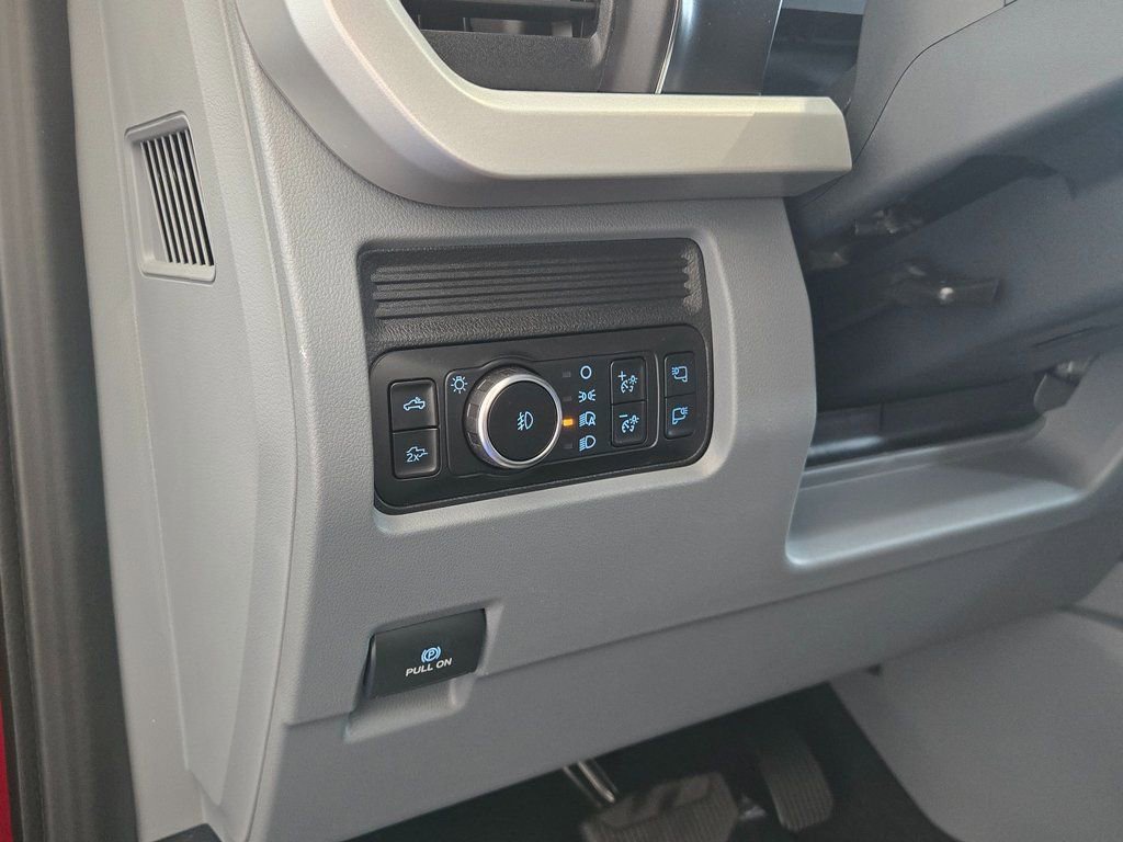 New 2026 Ford F350 XLT w/ XLT Premium Package image 11