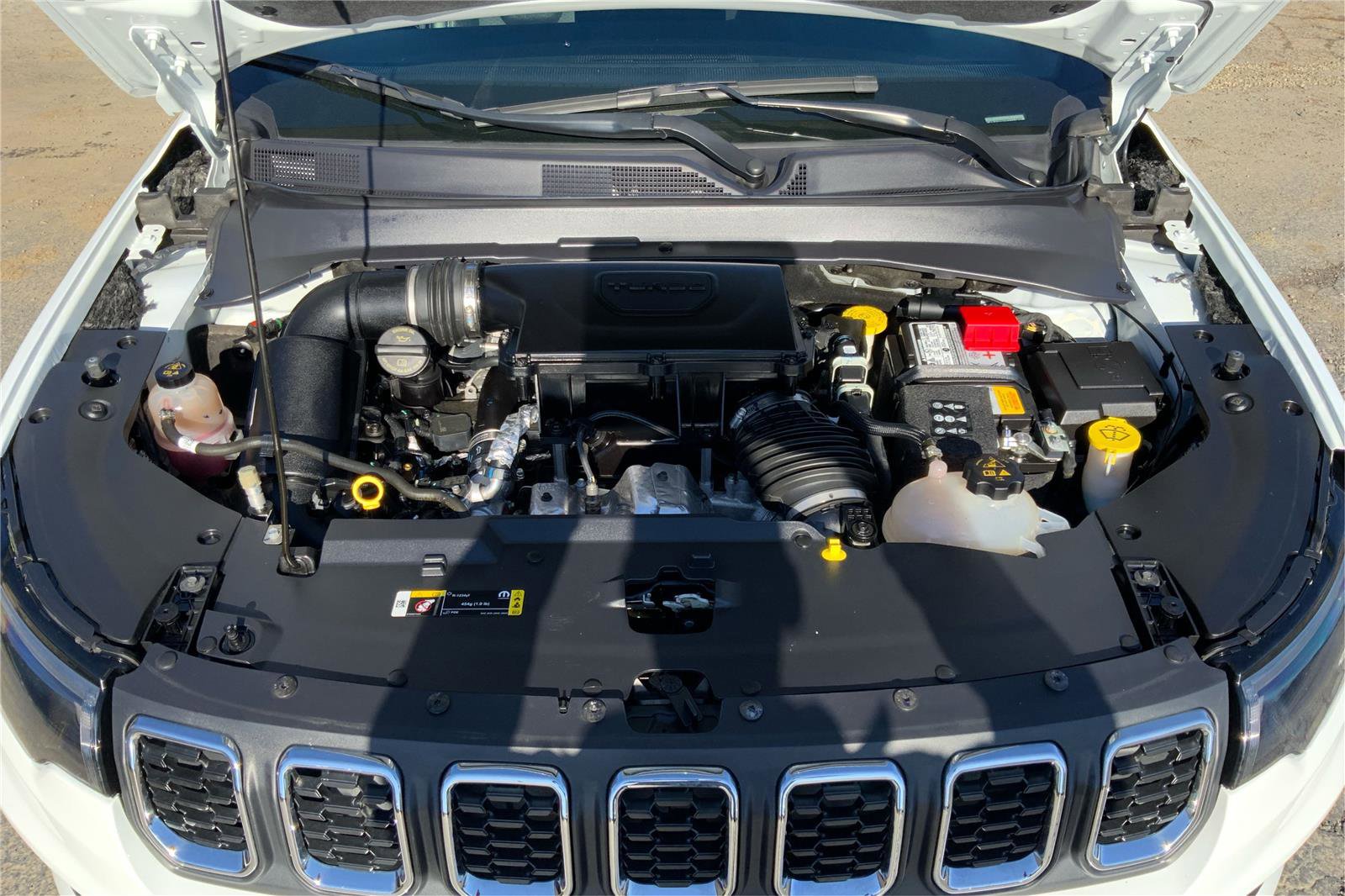 Used 2024 Jeep Compass Latitude AWD/4WD image 23