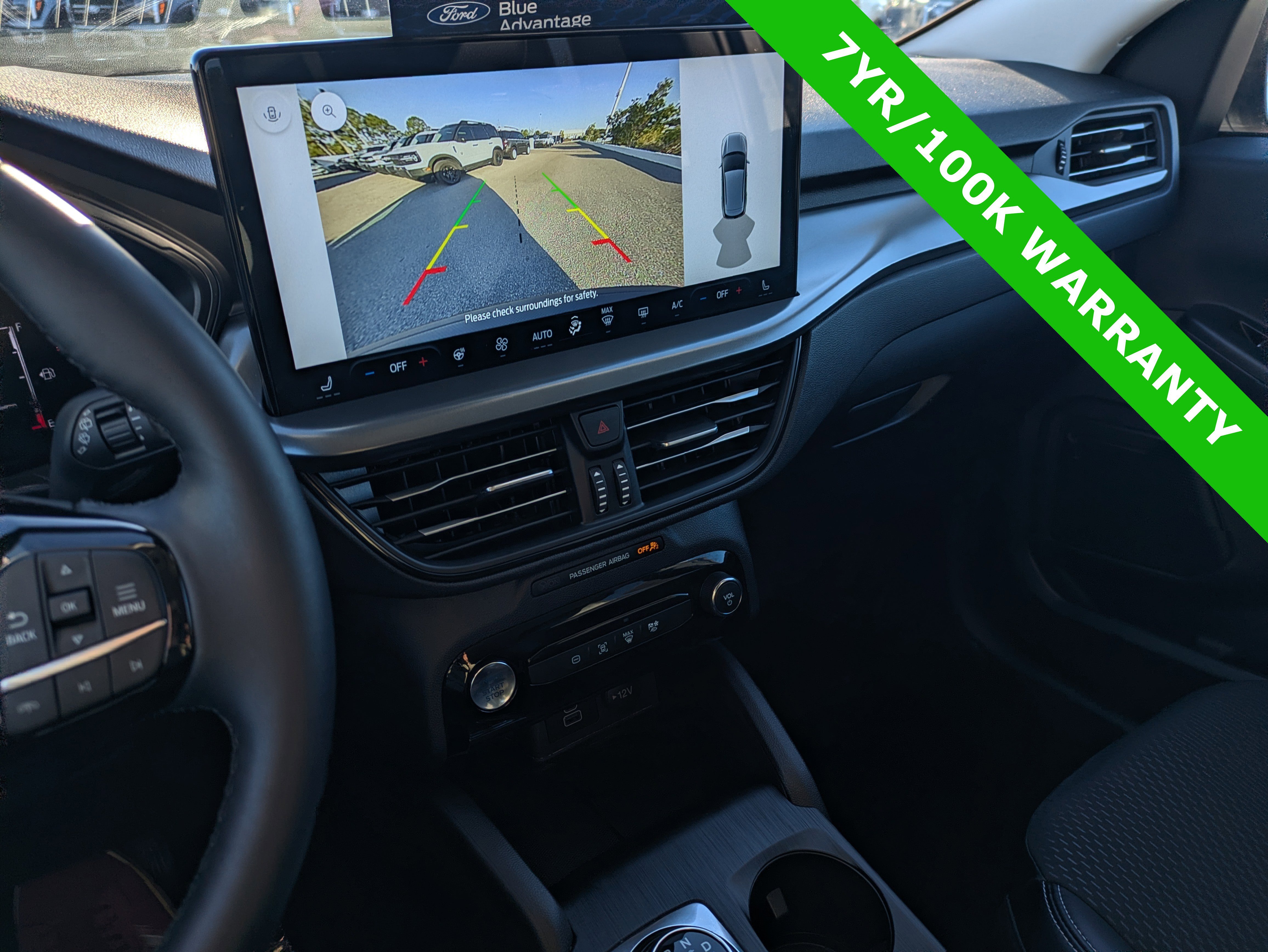 Certified 2025 Ford Escape PHEV image 31