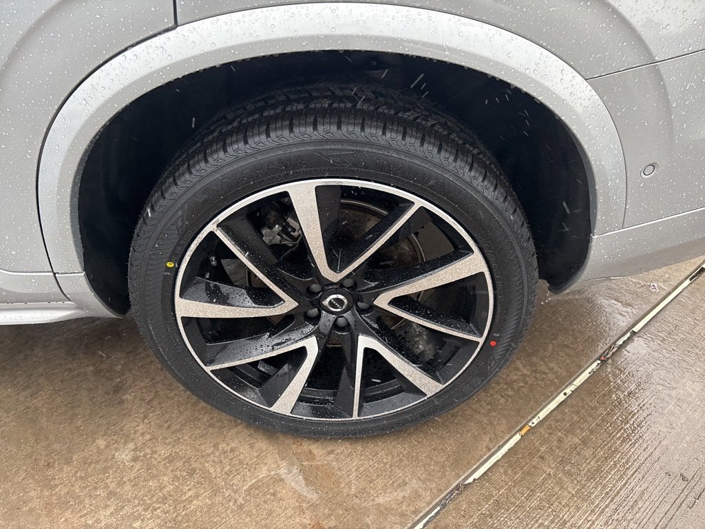 Certified 2023 Volvo XC90 B5 Plus image 14