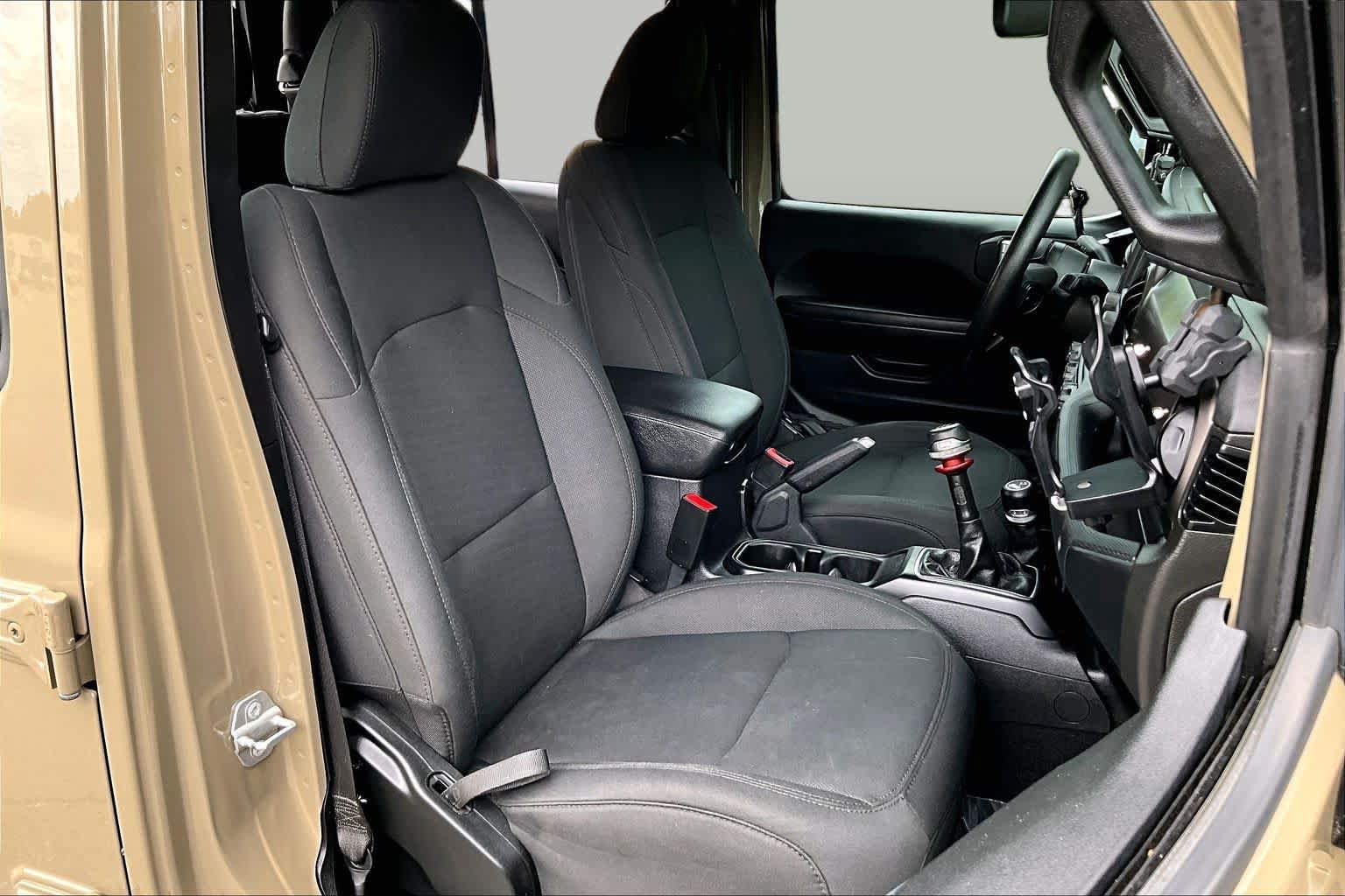 Used 2020 Jeep Gladiator Sport AWD/4WD image 9