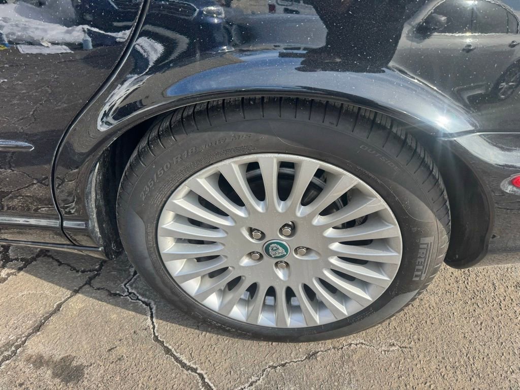 Used 2005 Jaguar XJ8 image 18