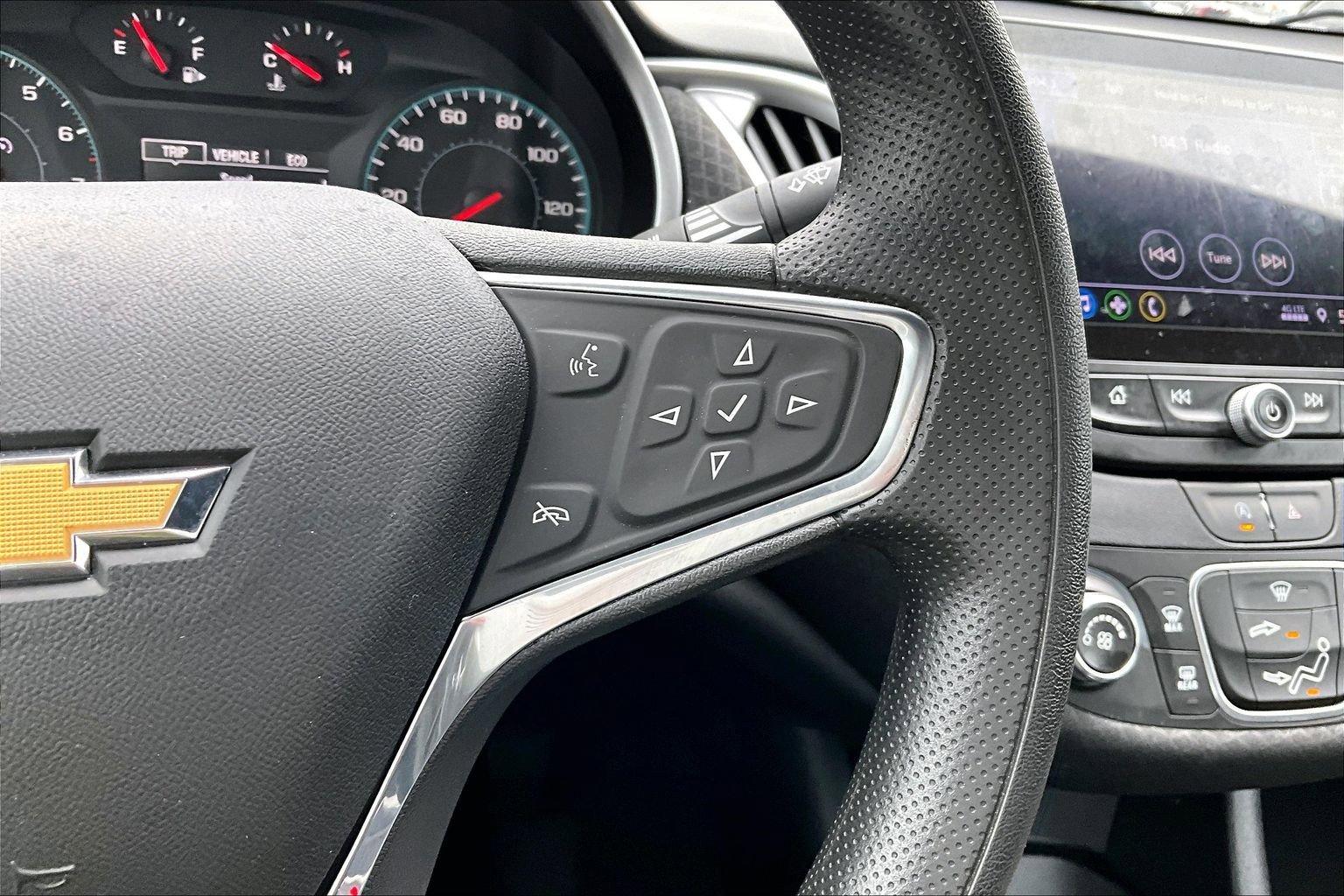 Used 2020 Chevrolet Malibu LS FWD image 22