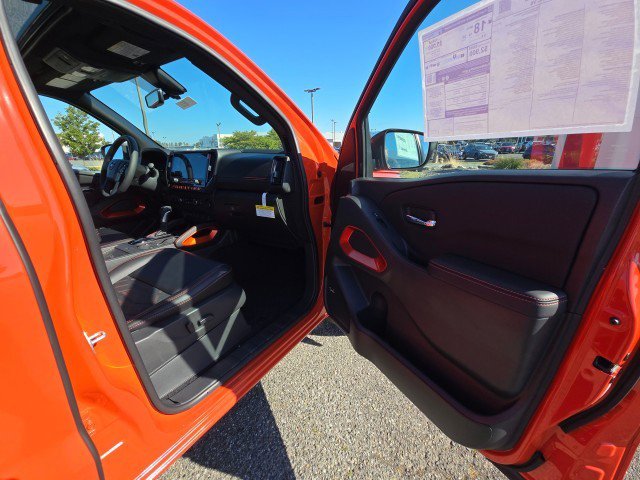 New 2025 Nissan Frontier PRO-4X w/ Pro Premium Package image 10
