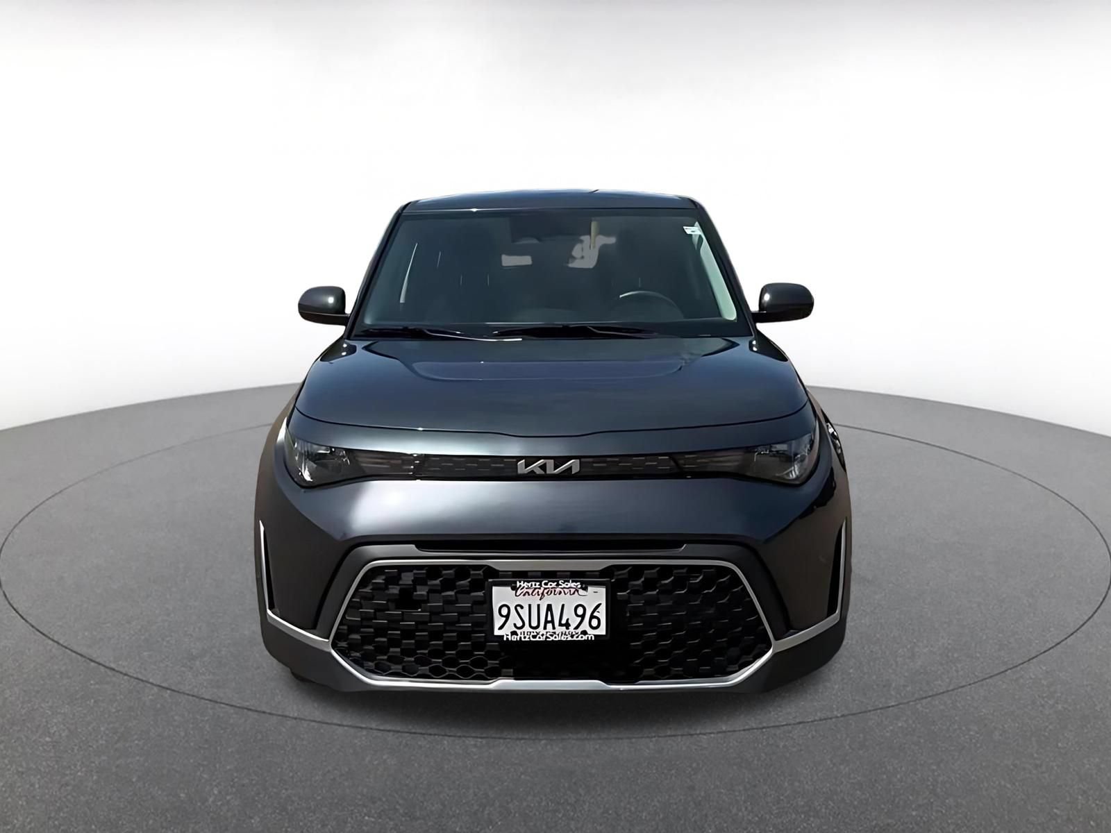 Used 2025 Kia Soul LX w/ LX Technology Package FWD image 4