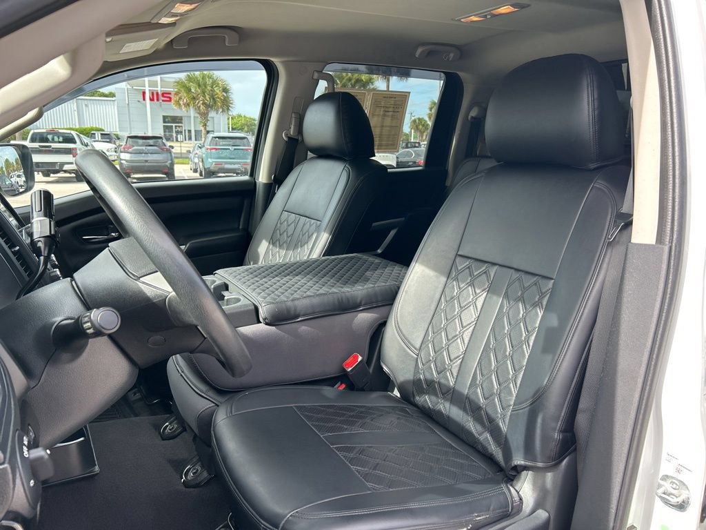 Certified 2023 Nissan Titan SV RWD image 20