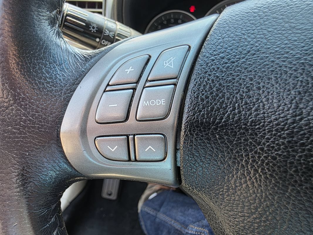 Used 2010 Subaru Impreza Outback Sport AWD/4WD image 27