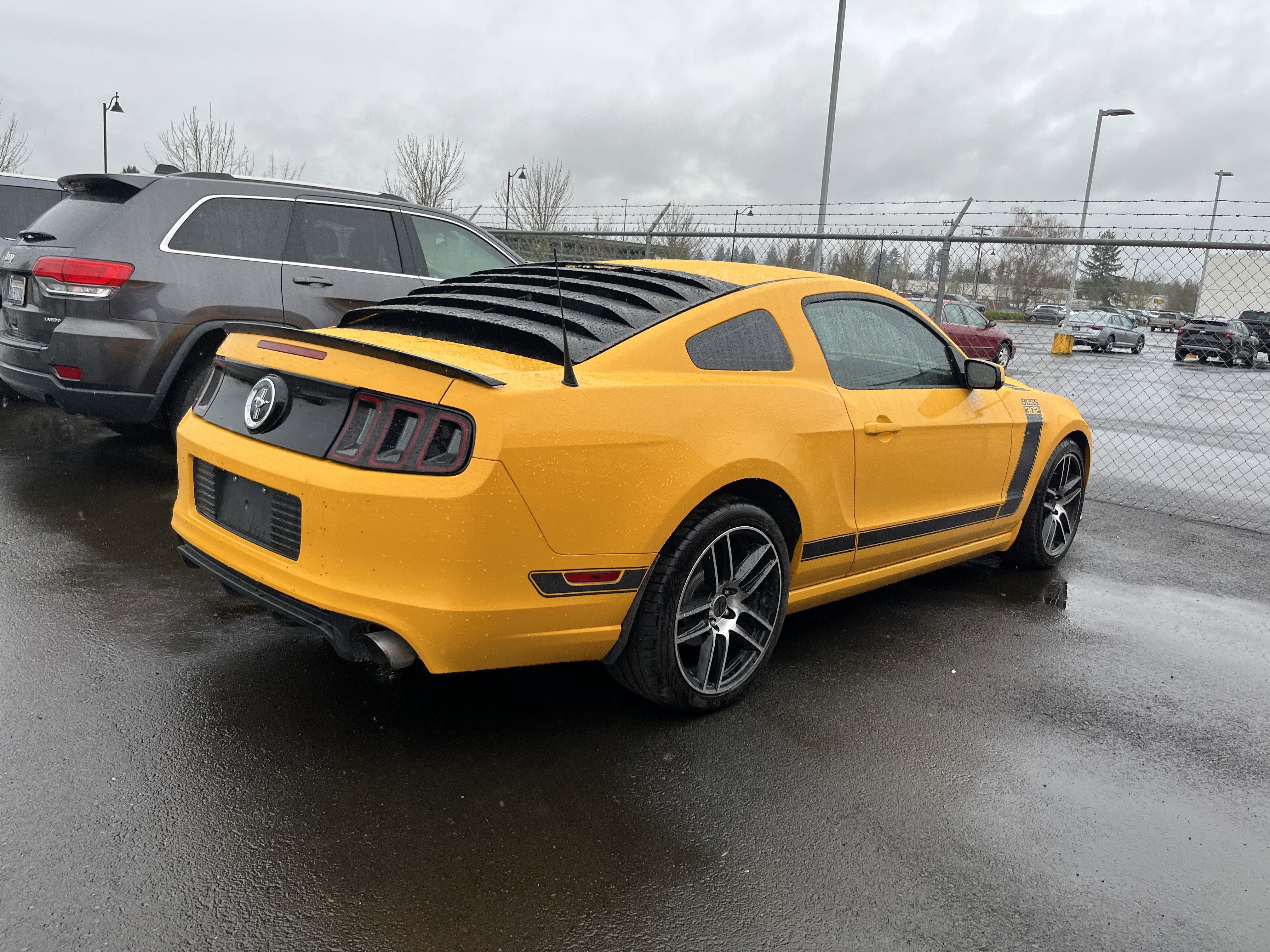 Used 2013 Ford Mustang Boss 302 w/ Boss 302 Accessory Pkg RWD image 10