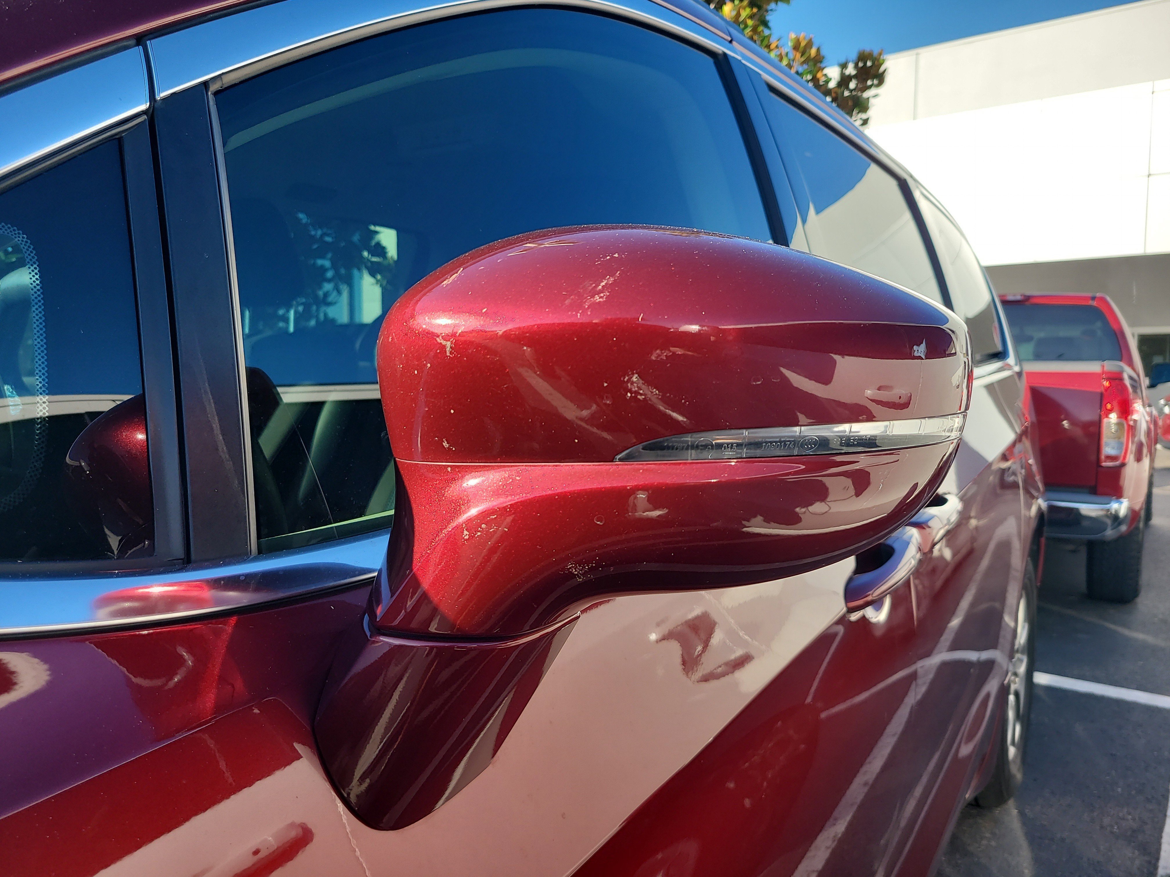 Used 2021 Chrysler Pacifica Touring w/ Cold Weather Group FWD image 9