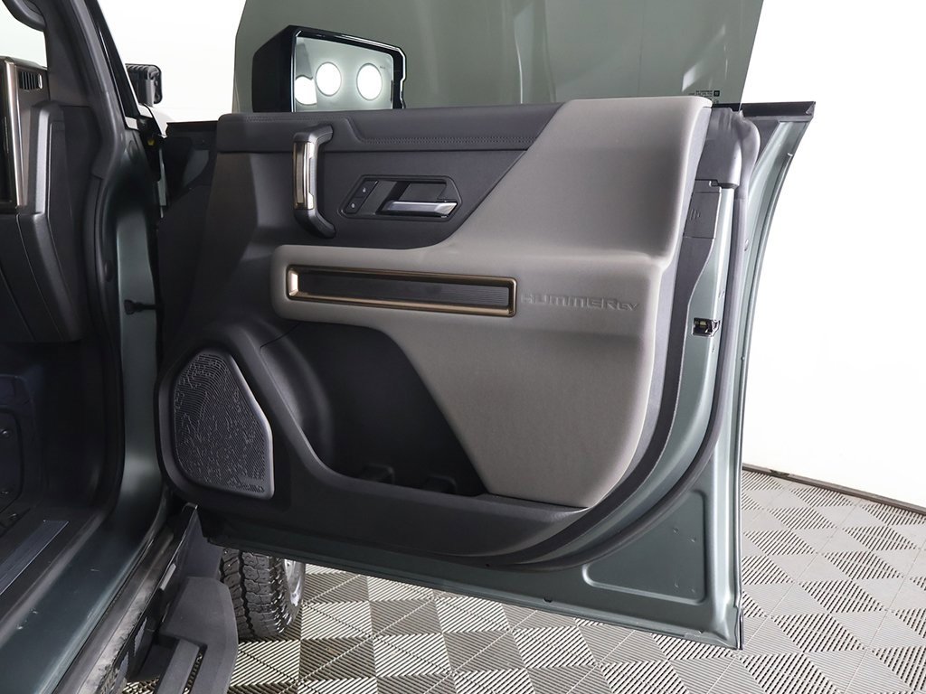 Used 2024 GMC Hummer EV 3X w/ LPO, Illumination Package image 23