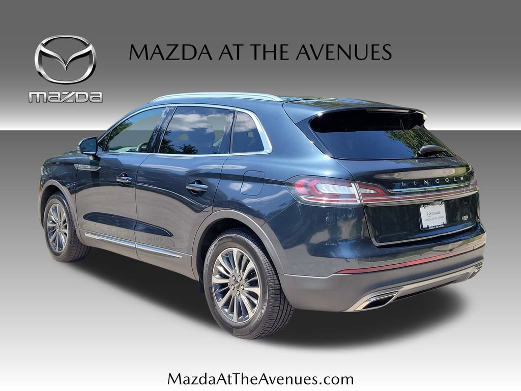 Used 2023 Lincoln Nautilus FWD w/ Premium Package image 5